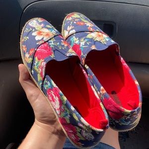 Adorable Floral Slip-ons